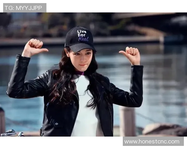 女足球圈首位公开出柜球星勇敢做自己引发关注 女足球圈首位公开出柜球星勇敢做自己引发关注