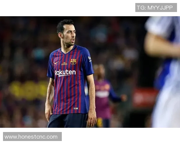 金发退役足球明星重返赛场幕后 揭示传奇生涯的精彩与挑战