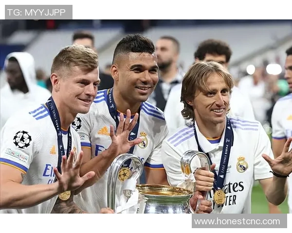 足球传奇谢幕时刻回顾 球星告别赛与最后荣光的辉煌瞬间 足球传奇谢幕时刻回顾 球星告别赛与最后荣光的辉煌瞬间