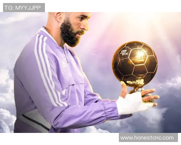 足球天才的崛起与金球奖荣耀之路:球星成长历程全解析 足球天才的崛起与金球奖荣耀之路:球星成长历程全解析